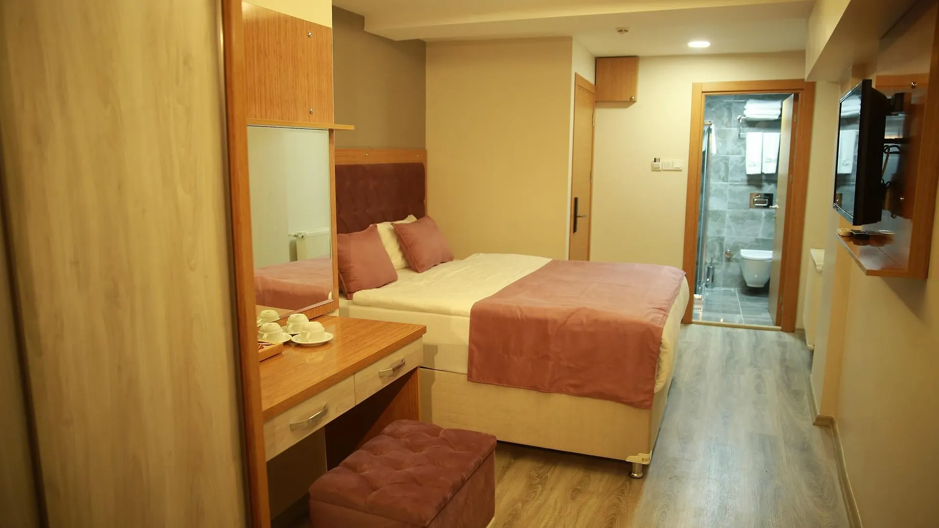 Hotel Black Pearl Стамбул 3*,